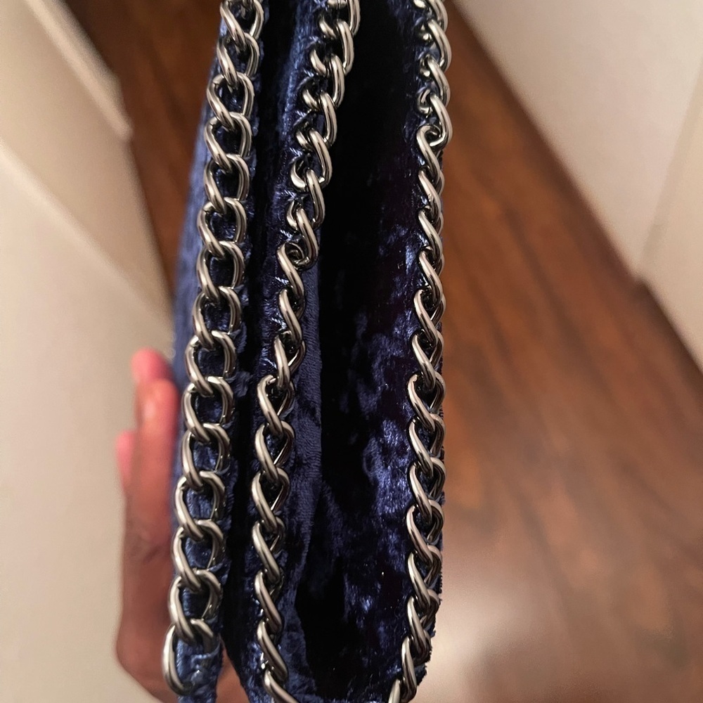 CHELSEA 28 Chain clutch NWT - Picture 3 of 7